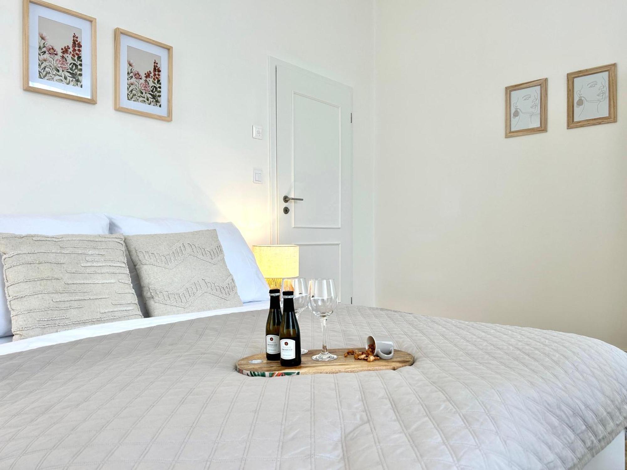 Treetess City Centre Prague Apartments Room photo